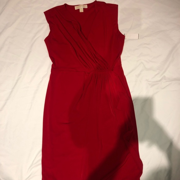 Red Dress - Picture 7 of 7